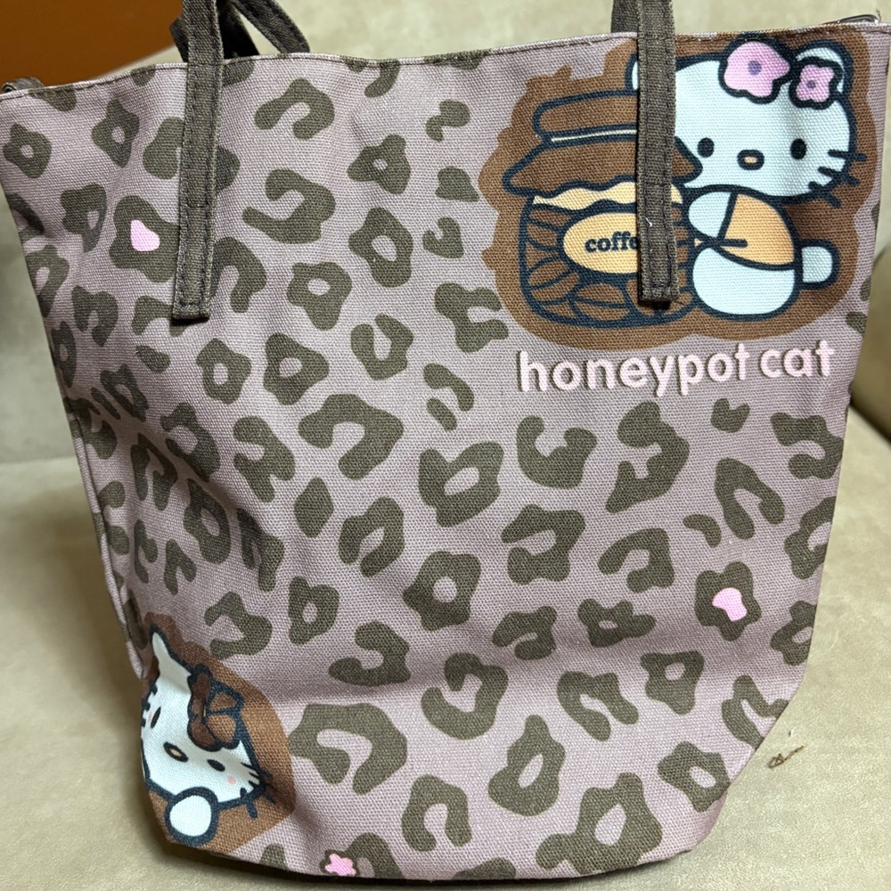 Hello Kitty Leopard canvas Tote Bag - Picture 2 of 4